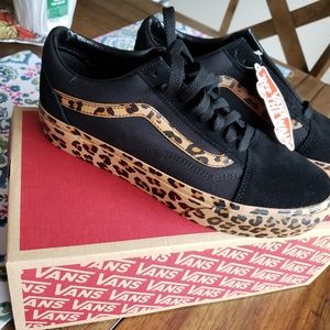 NWT Vans Oldskool Platform Leopard Shoes